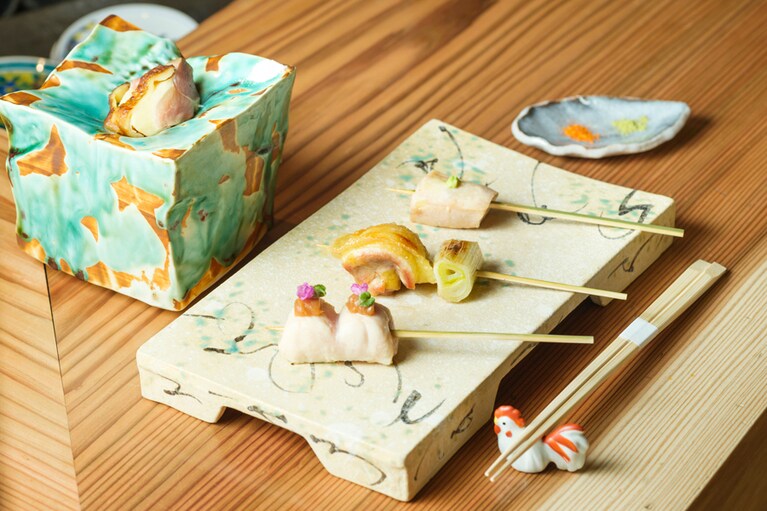 左上から時計回りに、タタキ、むね、ねぎみ、ささみ。5,000円のコースから。