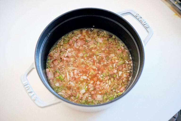 鍋に材料と、Aを入れる。