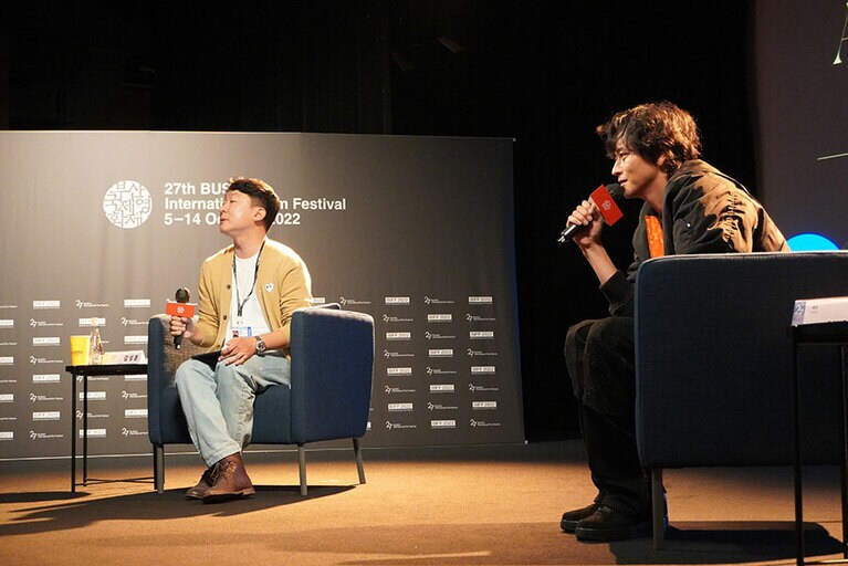 カン・ドンウォンのトークショーの様子。撮影：Ayako Ishizu