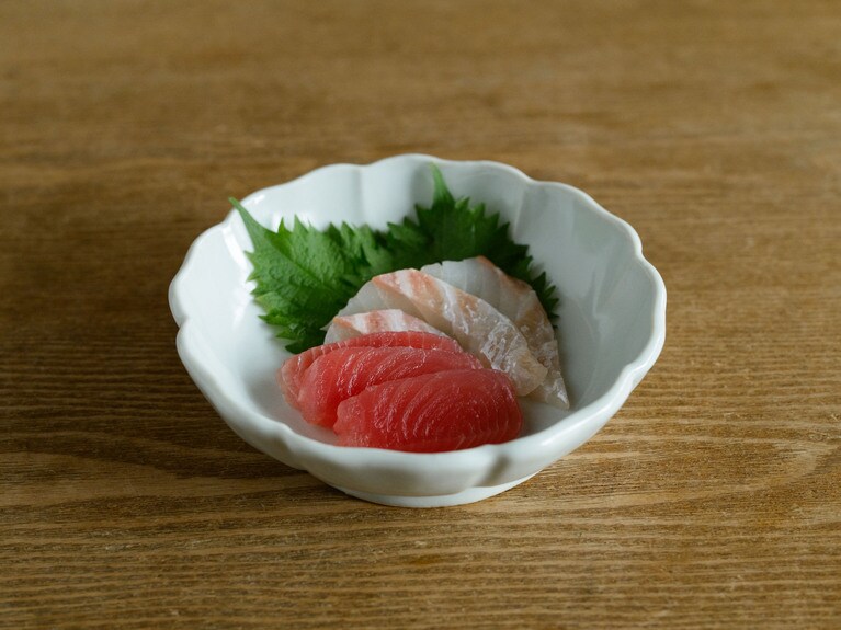 藤塚光男さんのうつわ、白磁輪花鉢。