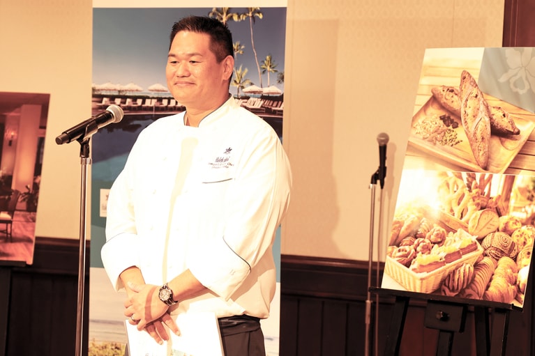 ハレクラニのバンケット・イベントシェフ シェイデン サトウ氏。