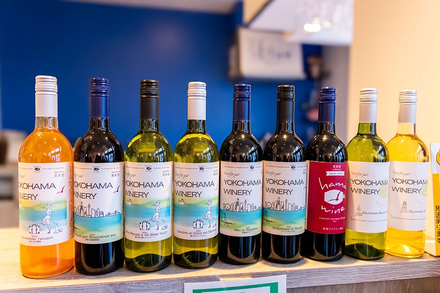 ワインの原料となるブドウは、主に長野、青森、山形、岩手、福島などの生産者から直接仕入れている。