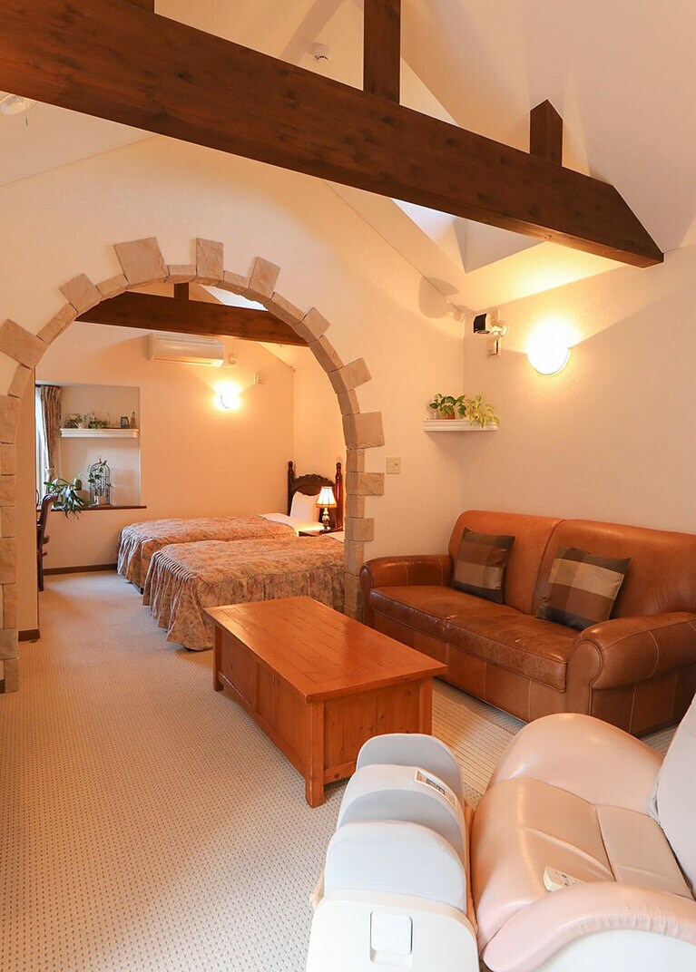 10室の客室には、天然温泉の露天風呂も。