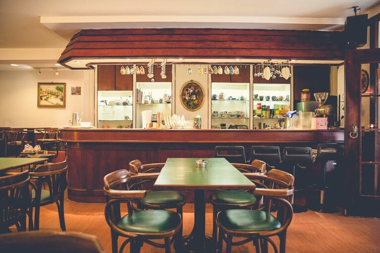 蜜蜂咖啡(ミィフォンガーフェイ)店内。