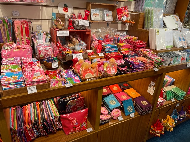 この店の一番のおすすめポイントは、世代を問わず楽しめそうな商品のラインナップ。