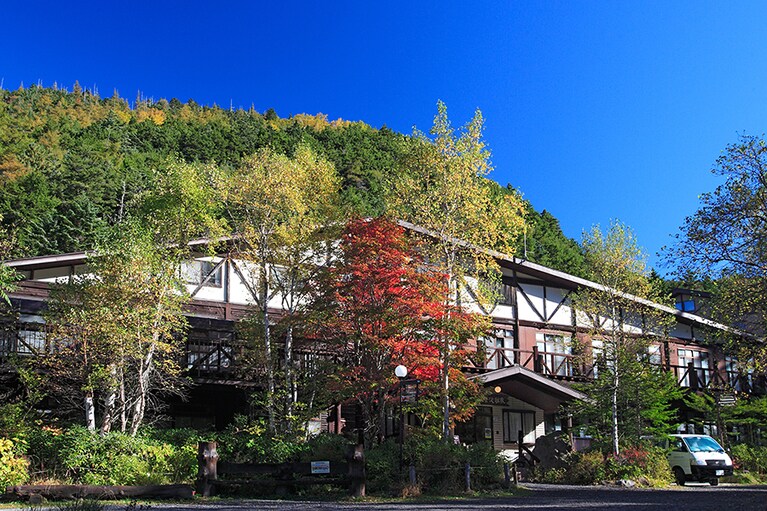 八ヶ岳名湯 唐沢鉱泉［長野／唐沢鉱泉］全景。