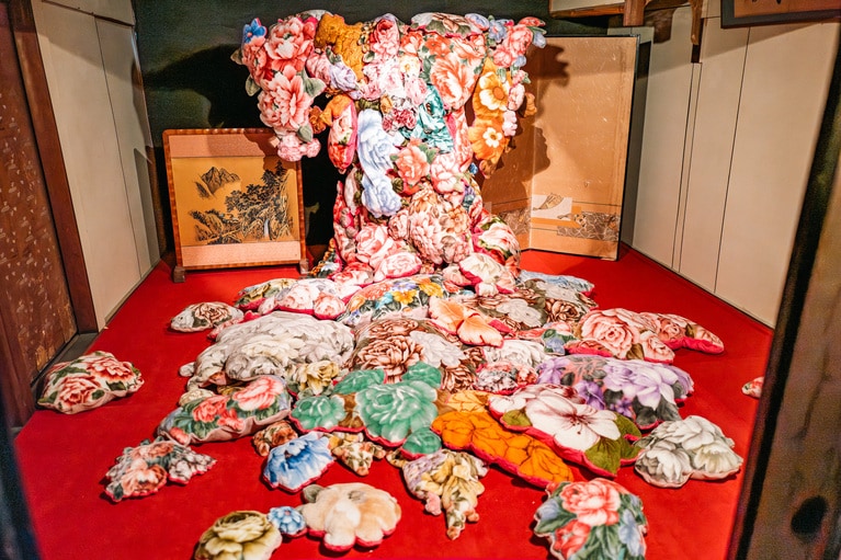 「山本邸」に展示されている江頭誠の作品。