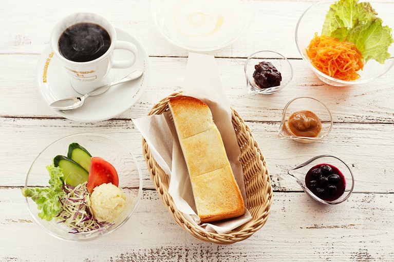 コメダの代名詞でもある“モーニングサービス”を100％プラントベースで実現。