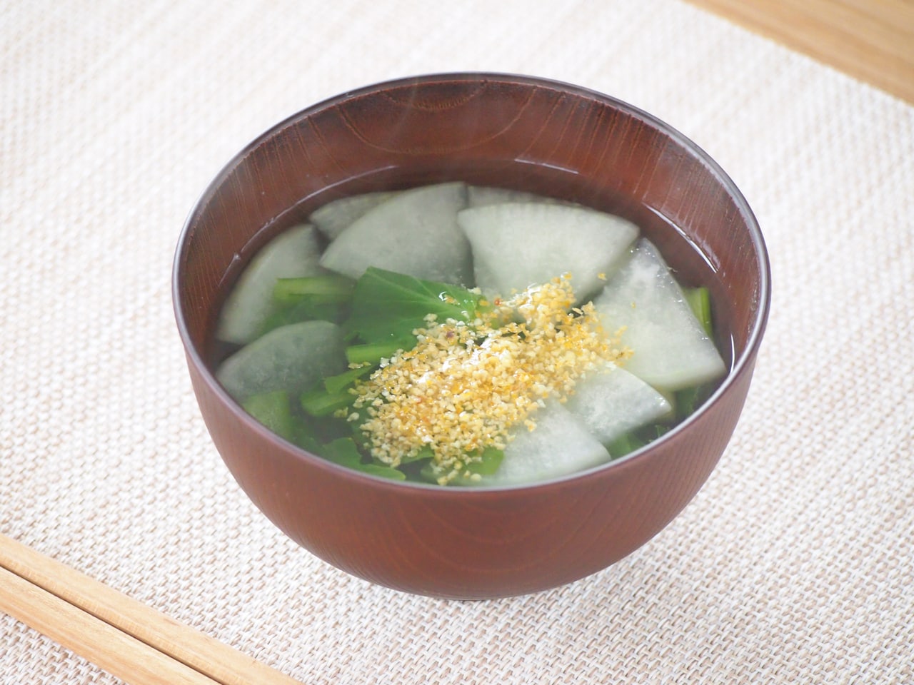 大根と蕪の味噌汁。