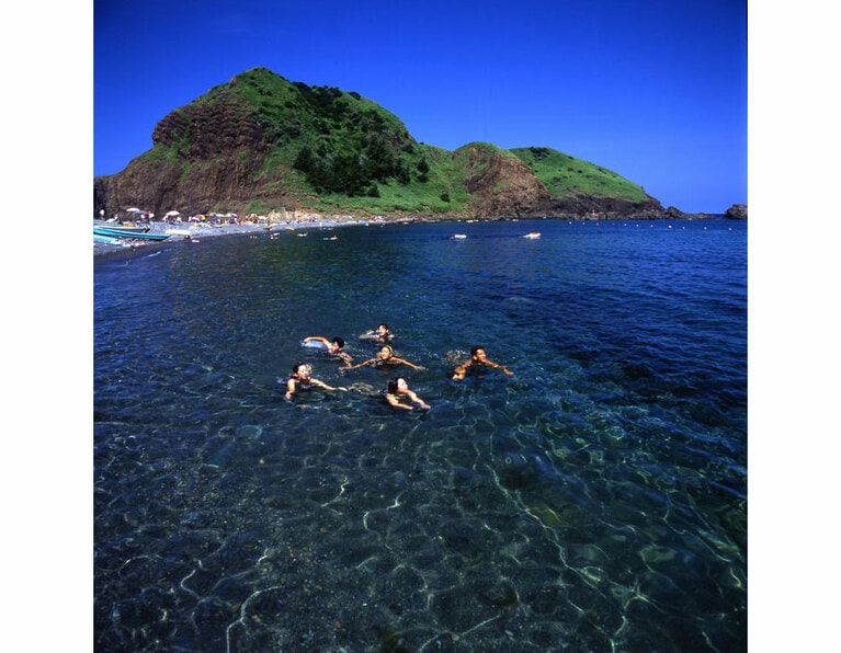透明度が高い、夏の二ツ亀。