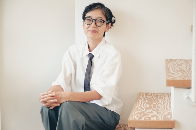 調香師のYYINDIGO氏。