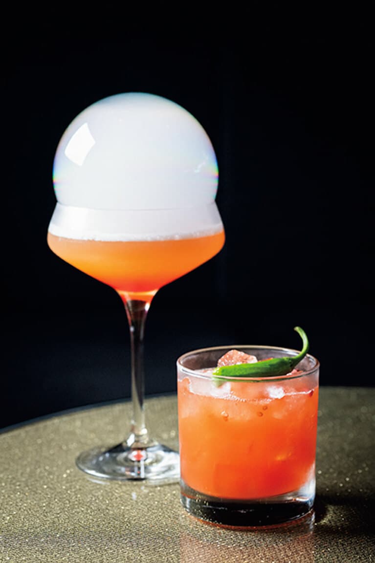 多彩なクラフトカクテルが味わえる「オブザーベーションバー36［サンロク］」。