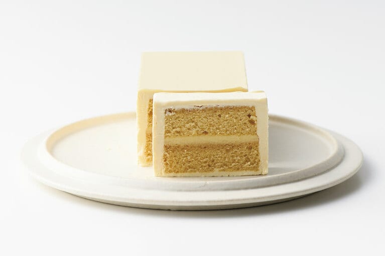 ガトー・ア・ラ・クレーム（ホール）340g 3,510円／SAVEUR