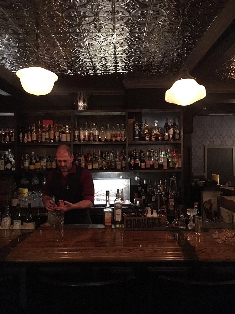 古きも新しきも知っている一流のバーテンダー、デーブさん！