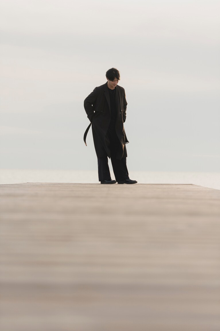 佐渡・宿根木に残る原風景に魅せられて。俳優・工藤阿須加さんと江戸時代にタイムスリップ【通いたくなる島、佐渡】