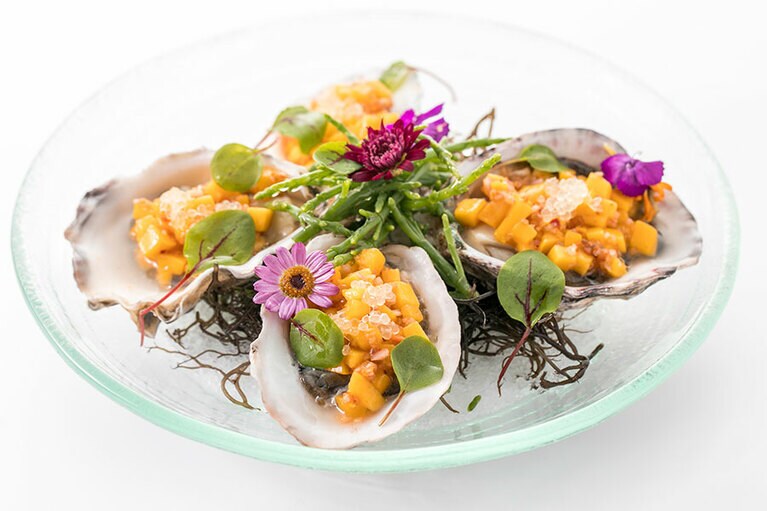 オイスター・ミニョネッテ 24ドル。