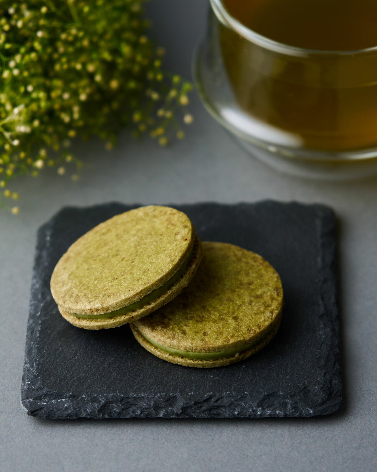 おからチョコレートサンド 抹茶 3枚入り 972円。