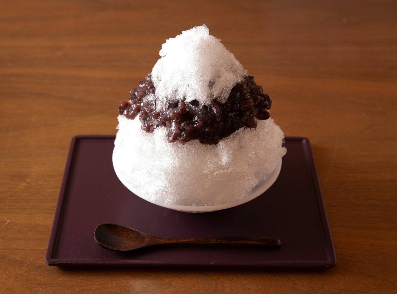 かき氷「あずき」869円。提供期間:5月中旬~9月中旬