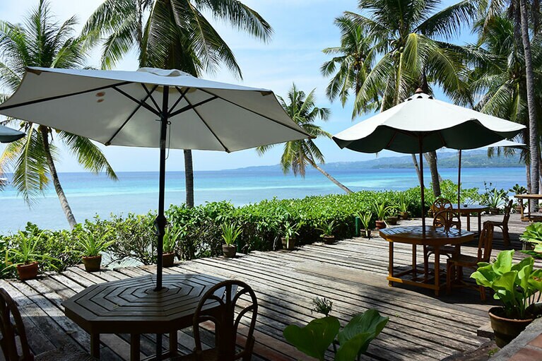 素朴さがたっぷり残る島で、海の美しさも抜群！　ダイビングも面白かったです。