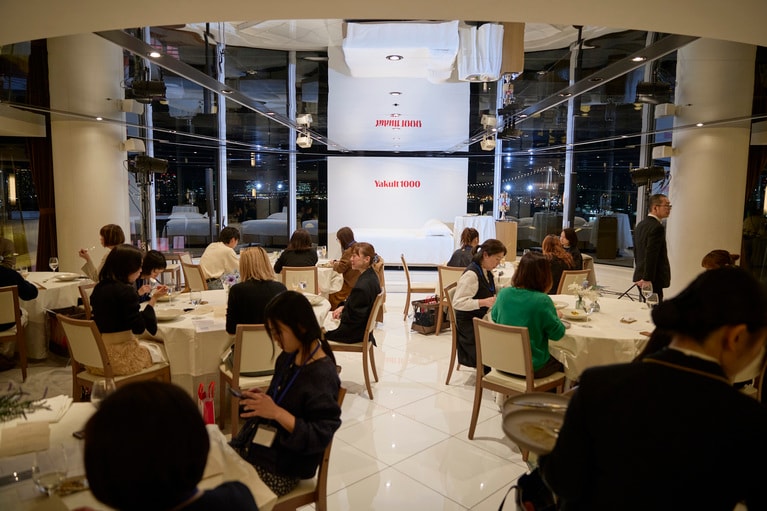 睡眠イベント「究極の睡眠博 powered by 『Yakult1000』」の会場からは、レインボーブリッジが！