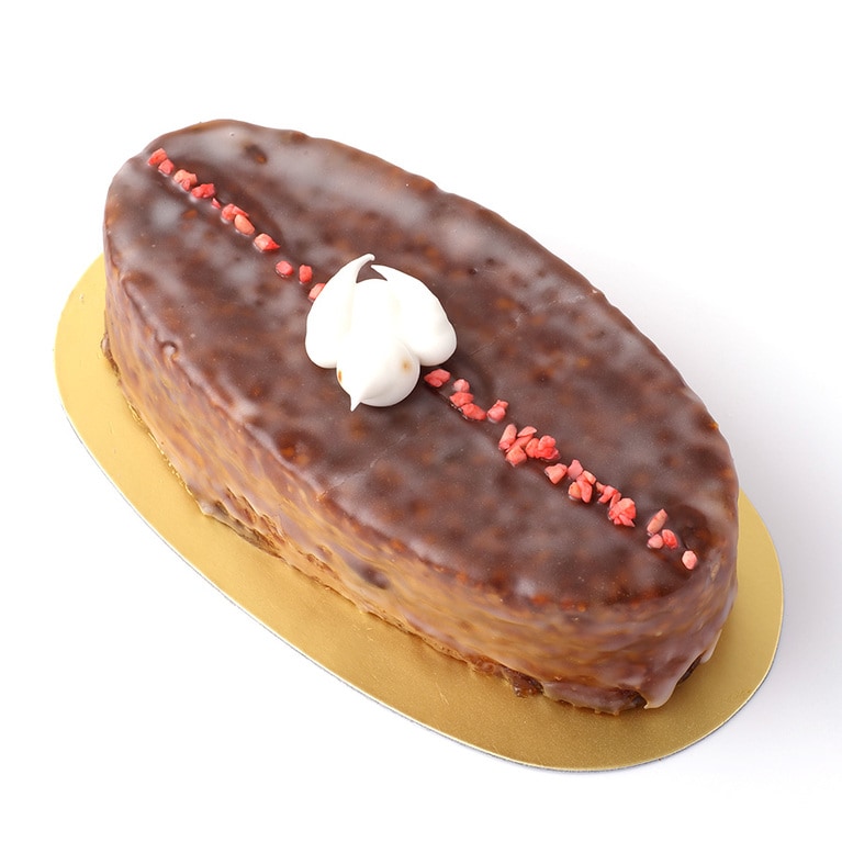 コロンビエ 2,500円。マジパン入りのしっとり、ほろりとした生地にドライフルーツを混ぜ込んだプロヴァンス地方のお祝い菓子。