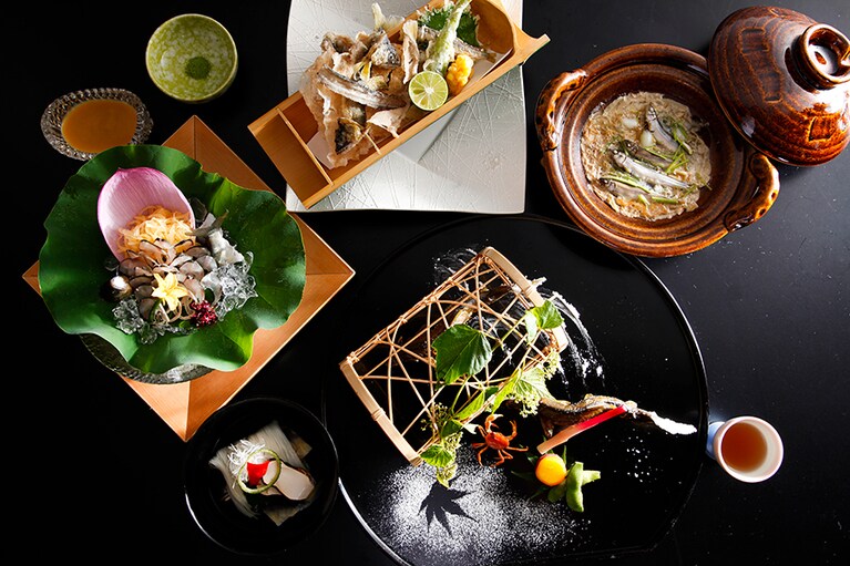 旅館紅鮎［滋賀／尾上温泉］鮎会席イメージ。