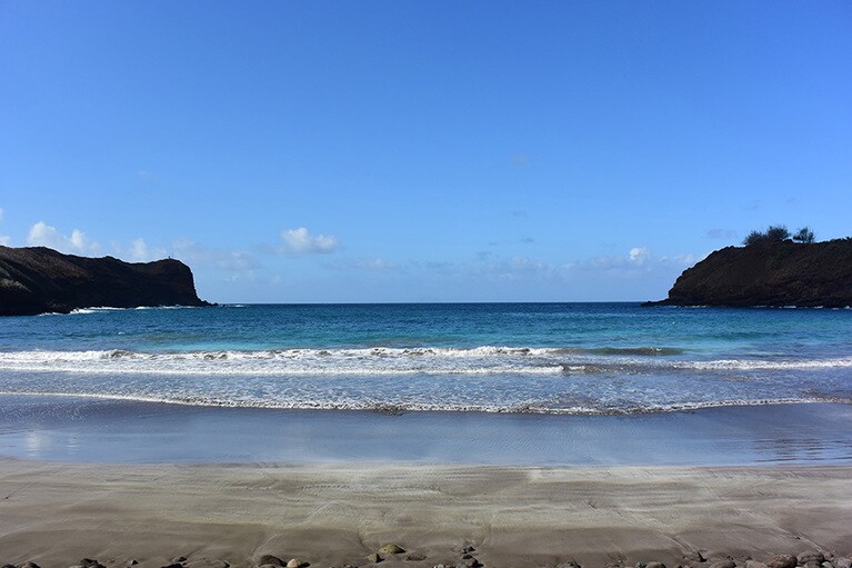 貸し切り状態のナホエビーチでフリータイム。