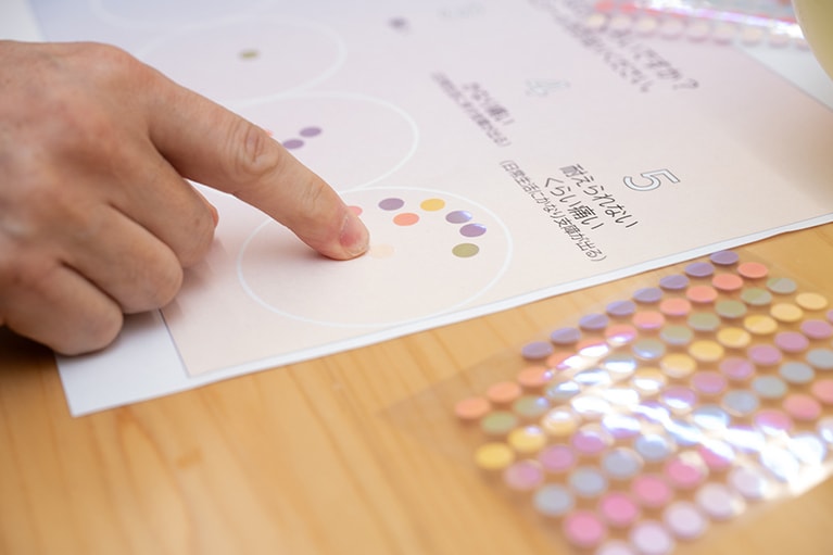 川原社長、体験後のアンケートでは「耐えられないくらい痛い（日常生活にかなり支障が出る）」に迷わず一票。