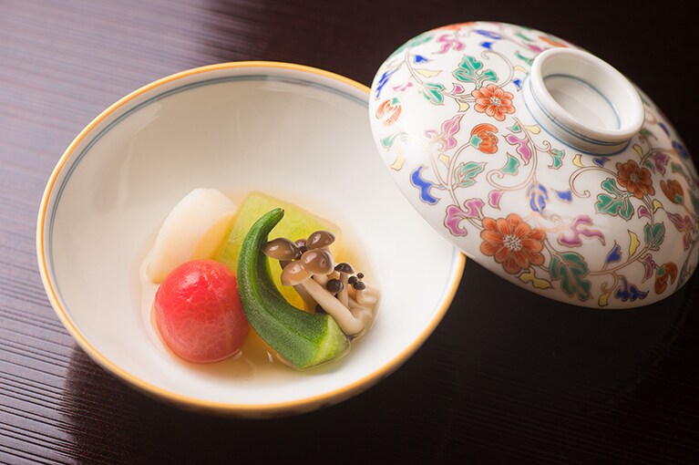 もずも［岐阜／平湯温泉］旬の食材を使用した料理一例。