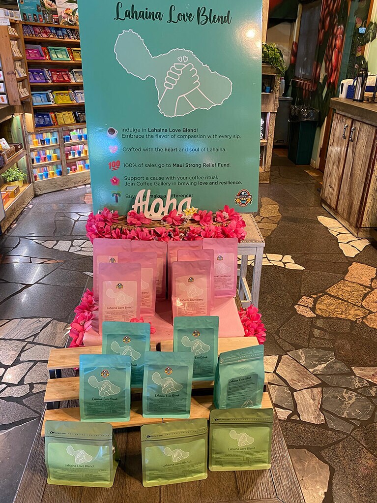 中身は同じですが、パッケージは3種類を用意。