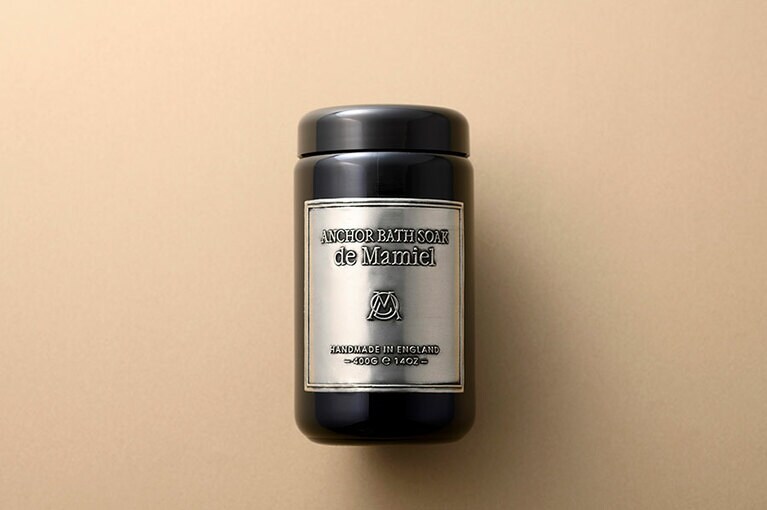 デ・マミエール アンカーバスソーク 400g 11,000円(数量限定発売中)。