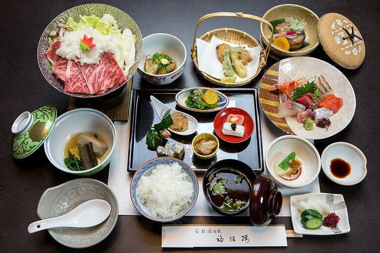 福住楼［神奈川／箱根 塔ノ沢温泉］夕食一例。