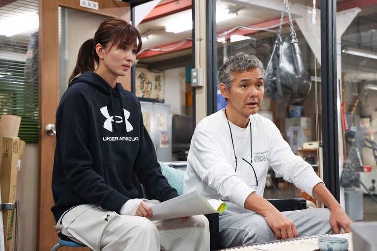 ひとり娘のゆいはボクシングに夢中だけれど、早く結婚して幸せになってほしいと願っている。©︎TBS