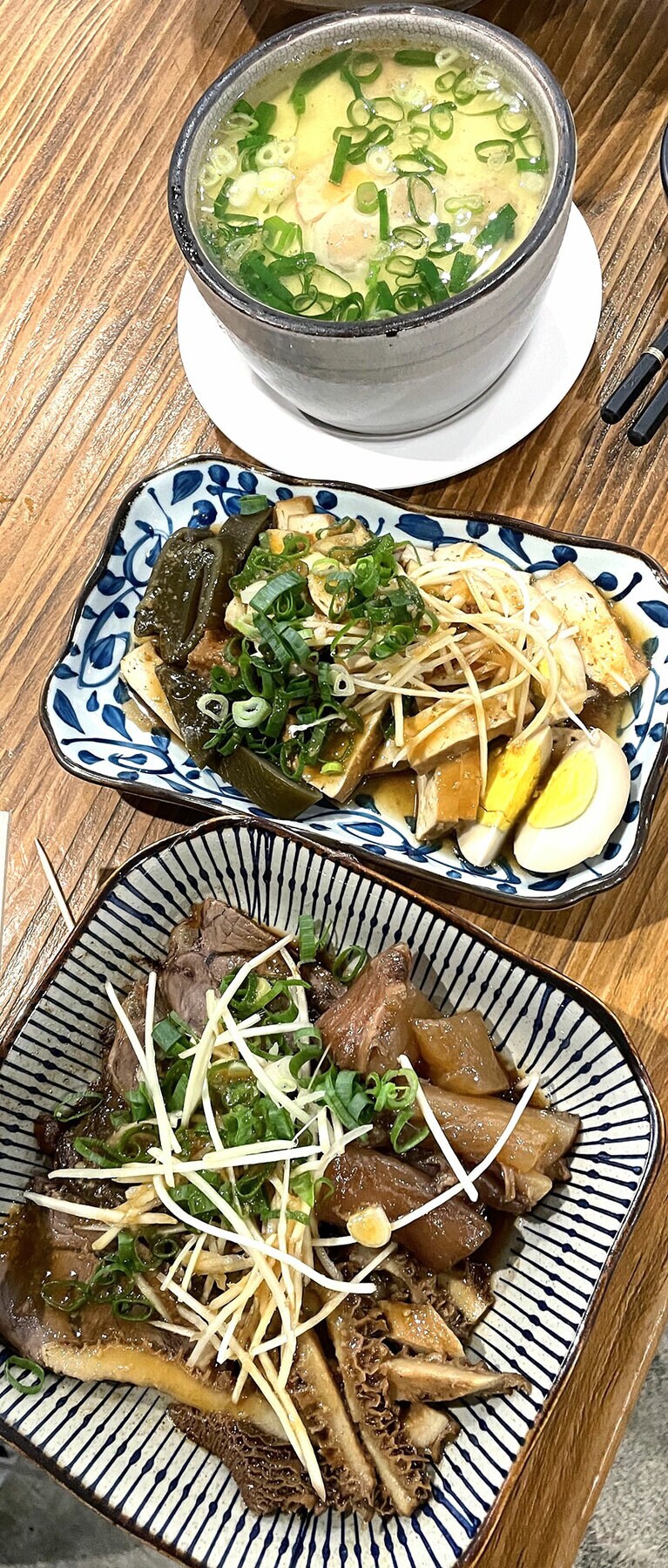 サイドメニューは80～220元とお手頃価格。チョイ足しメニューとして、ぜひ味わってみてください。