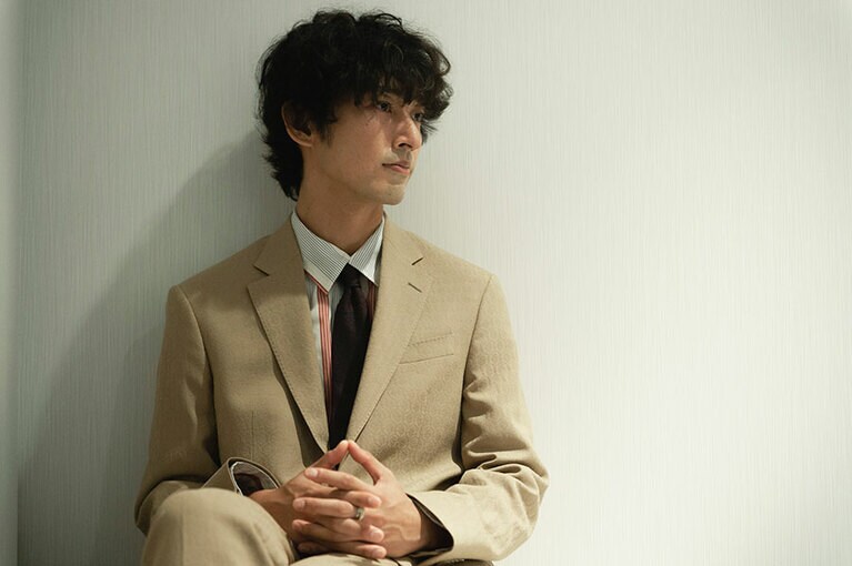 最終回を迎えたドラマ「18/40～ふたりなら夢も恋も～」では、深田恭子さん演じる年上女性に恋する加瀬役を演じた。