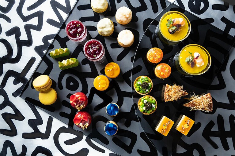 6食のスイーツとレコードジャケットがヒントのセイヴォリー。