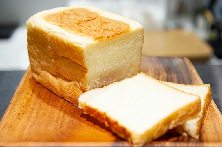 ぷるぷる生プルマン 1.5斤 735円(税込)。