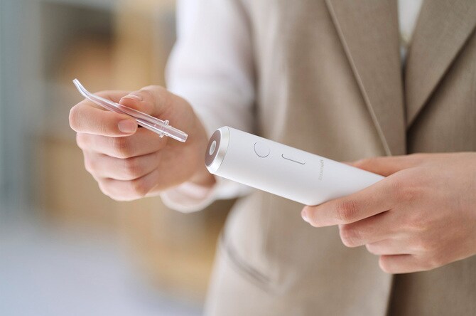 ノズルとホースは簡単に取り外しできる。