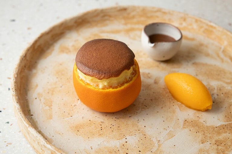 「愛媛県産せとかのスフレ」。