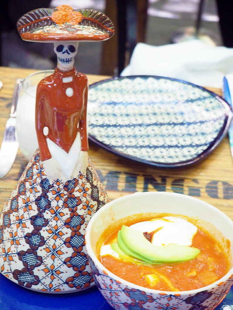 「アスル レストラン」は料理のプレゼンテーションもユニーク。