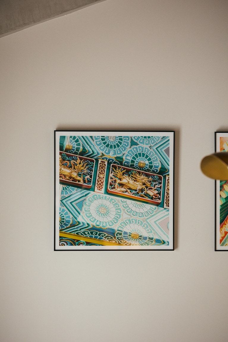 Rintaro Kanemoto氏が横浜中華街を独自の視点で撮影した作品が各客室に飾られている。どれ一つとして同じものはないのだそう。