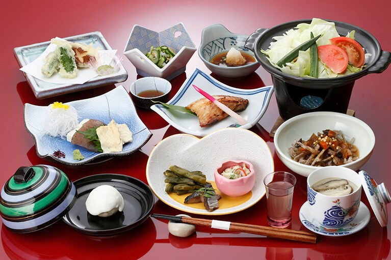 玉梨温泉 恵比寿屋［福島／玉梨温泉・八町温泉］夕食一例。