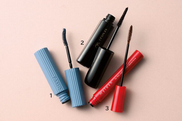 1：ファシオ パーマネントカール マスカラ ハイブリッド(ロ℃ング)101 全4色 6g 1,430円 (限定発売中) ／コーセー
2：センサイ ラッシュレングスナー 38℃ 10mL 4,400円 (10/5発売) ／カネボウ化粧品
3：オペラ マイラッシュ アドバンスト03 999円 (10/13発売)／イミュ