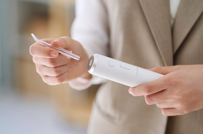 ノズルとホースは簡単に取り外しできる。