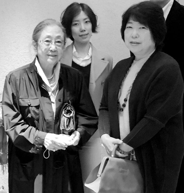 2020年10月、少し早めのお誕生日祝いでの愛子さん桃子さん響子さん（左から）