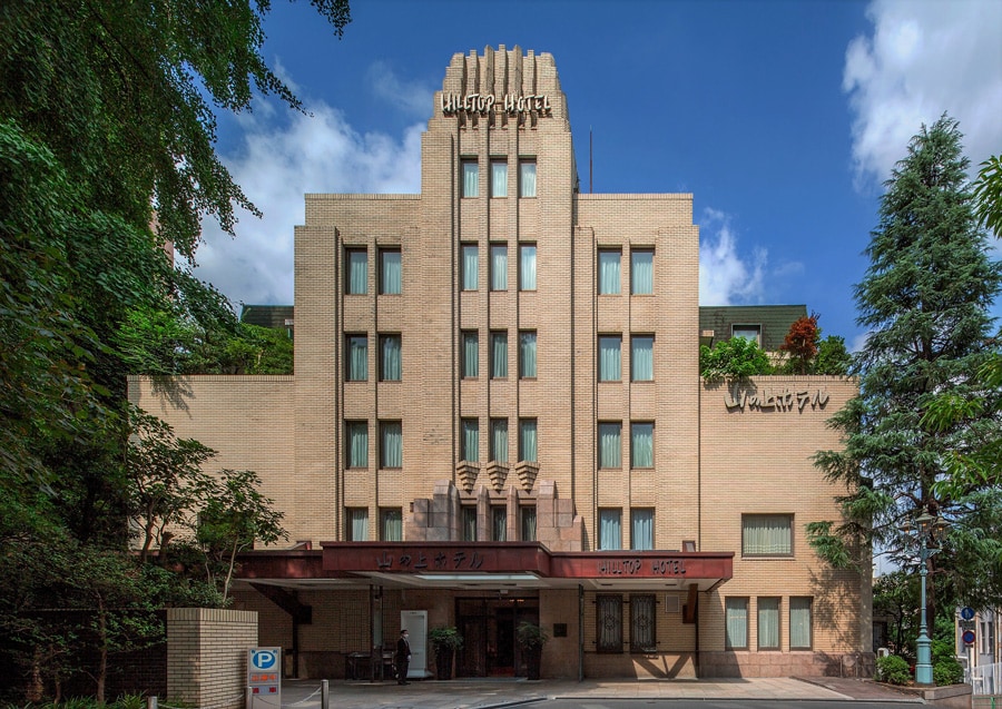 建築家ウィリアム・メレル・ヴォーリズが設計した名建築を受け継いで、1954年にホテルとして開業。