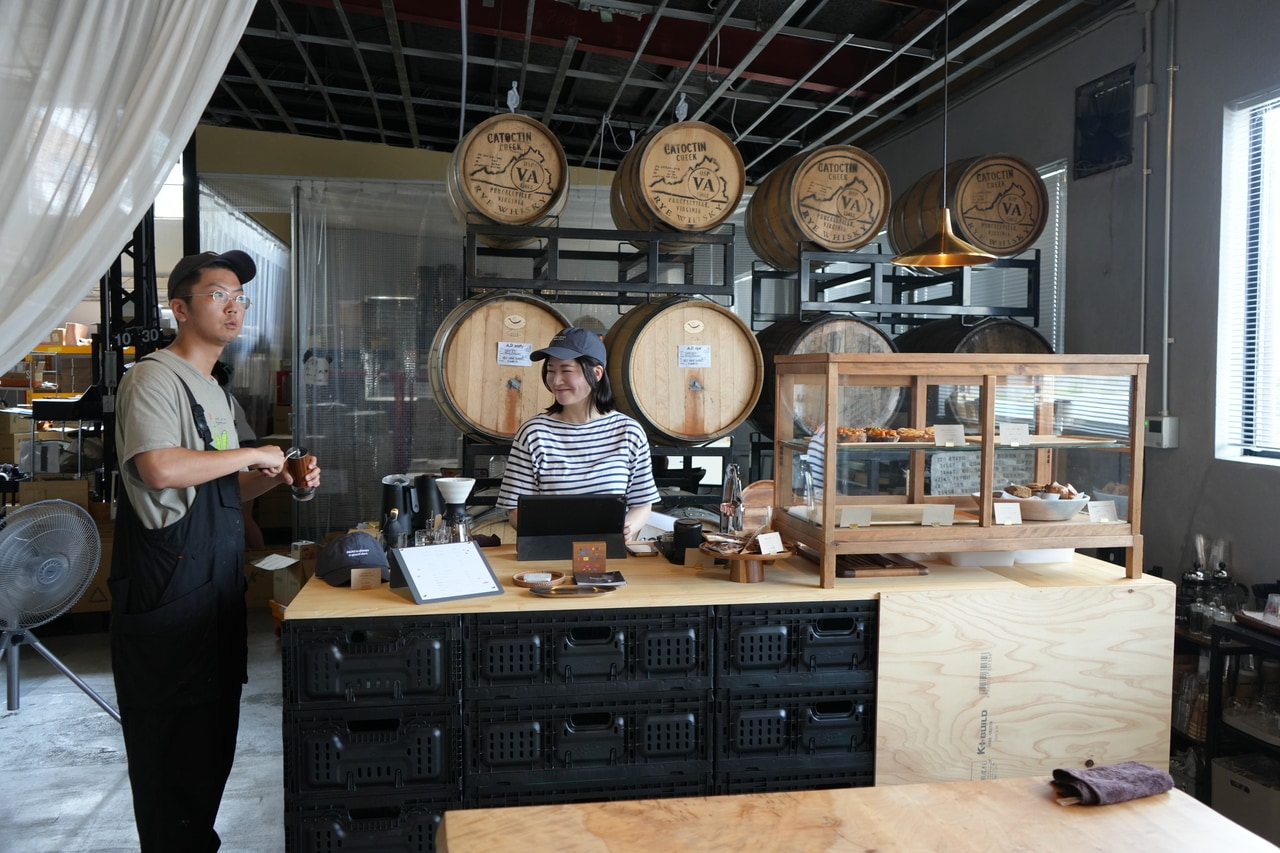 アンテロープを立ち上げた谷澤さん（左）。