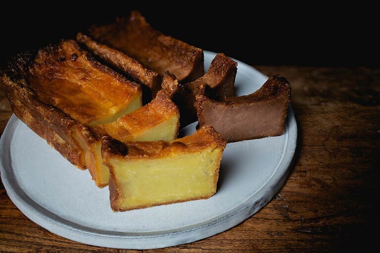 左：くらやのてりんぬ(芋) 3,500円、右：くらやのてりんぬ(栗) 4,000円。※全国送料一律770円。