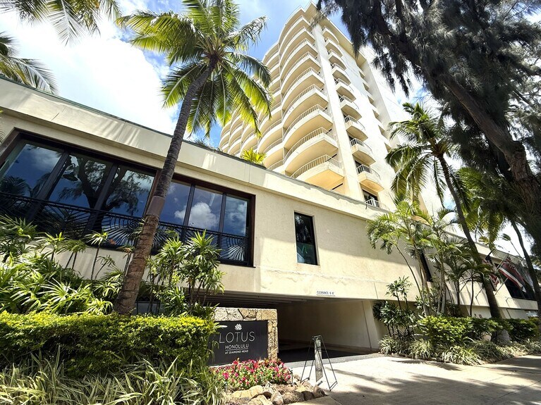 「ロータス・ホノルル・アット・ダイヤモンドヘッド」の外観。