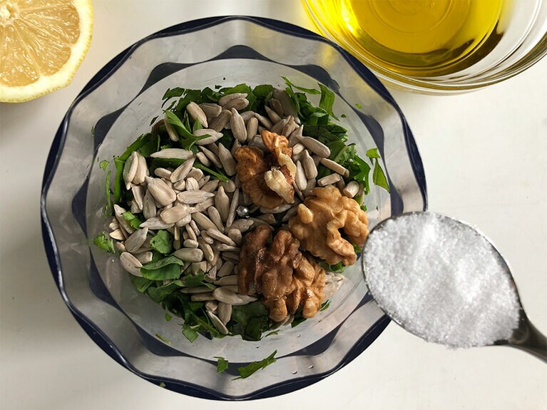 「ハーブ・ペースト」の材料。